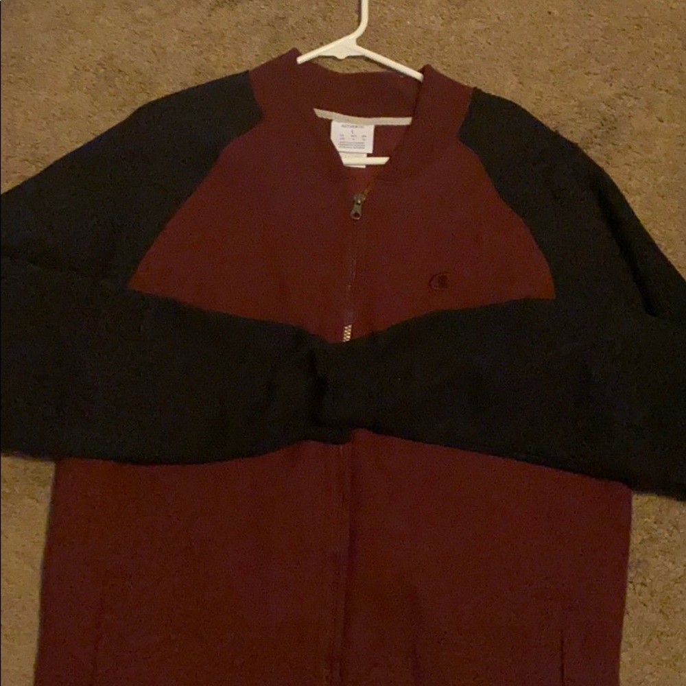 Champion pull over